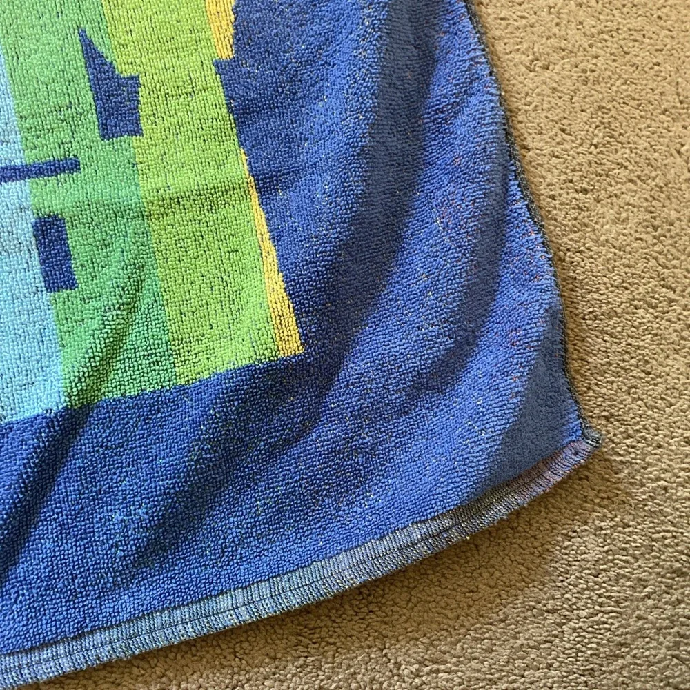 Vintage 80's Walt Disney Beach Towel Rainbow Castle Cotton 50